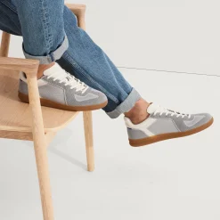 The Rs01 Sneaker