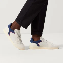The Rs01 Sneaker