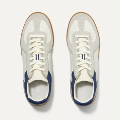 The Rs01 Sneaker