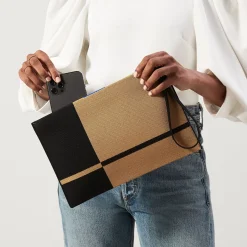 The Wristlet