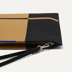The Wristlet