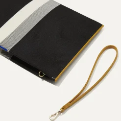 The Wristlet