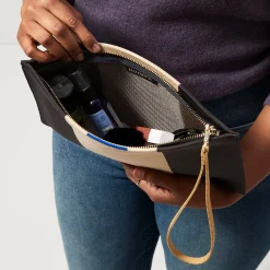 The Wristlet